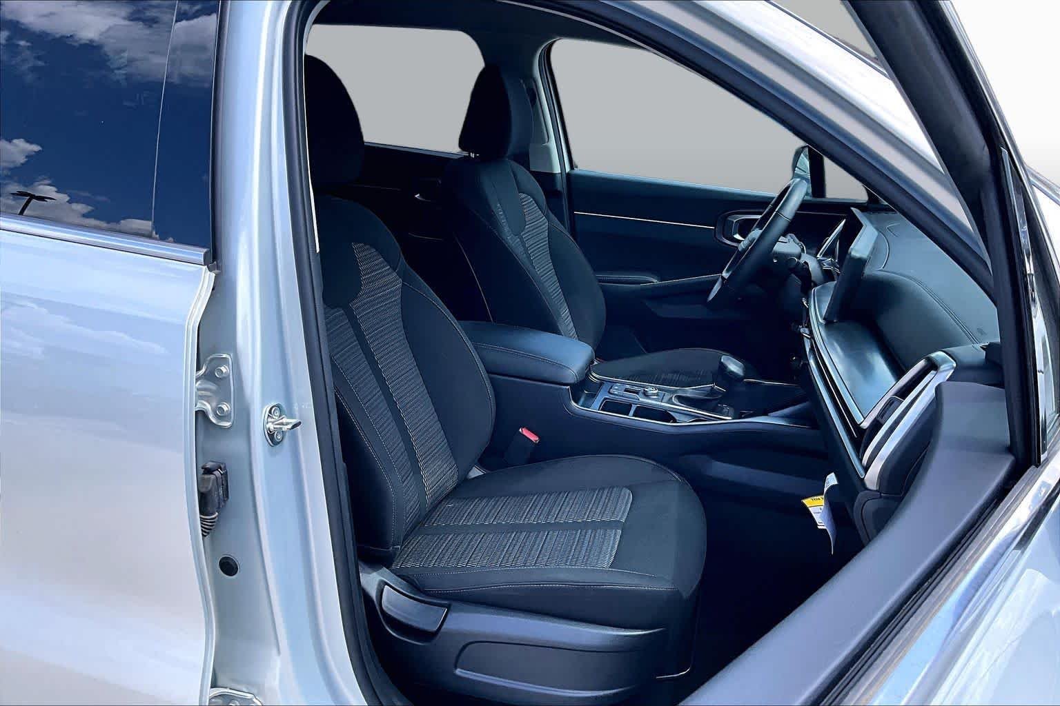 New 2026 Ivory Silver Kia LX image 9