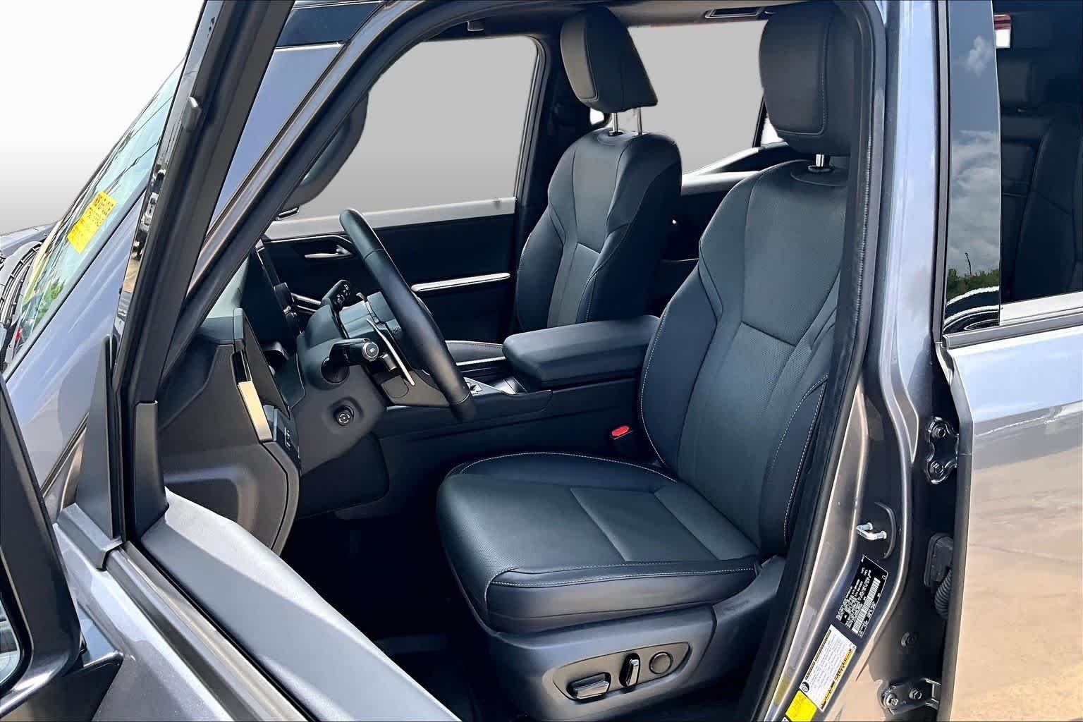 Used 2024 Nebula Gray Pearl Lexus Premium+ image 8