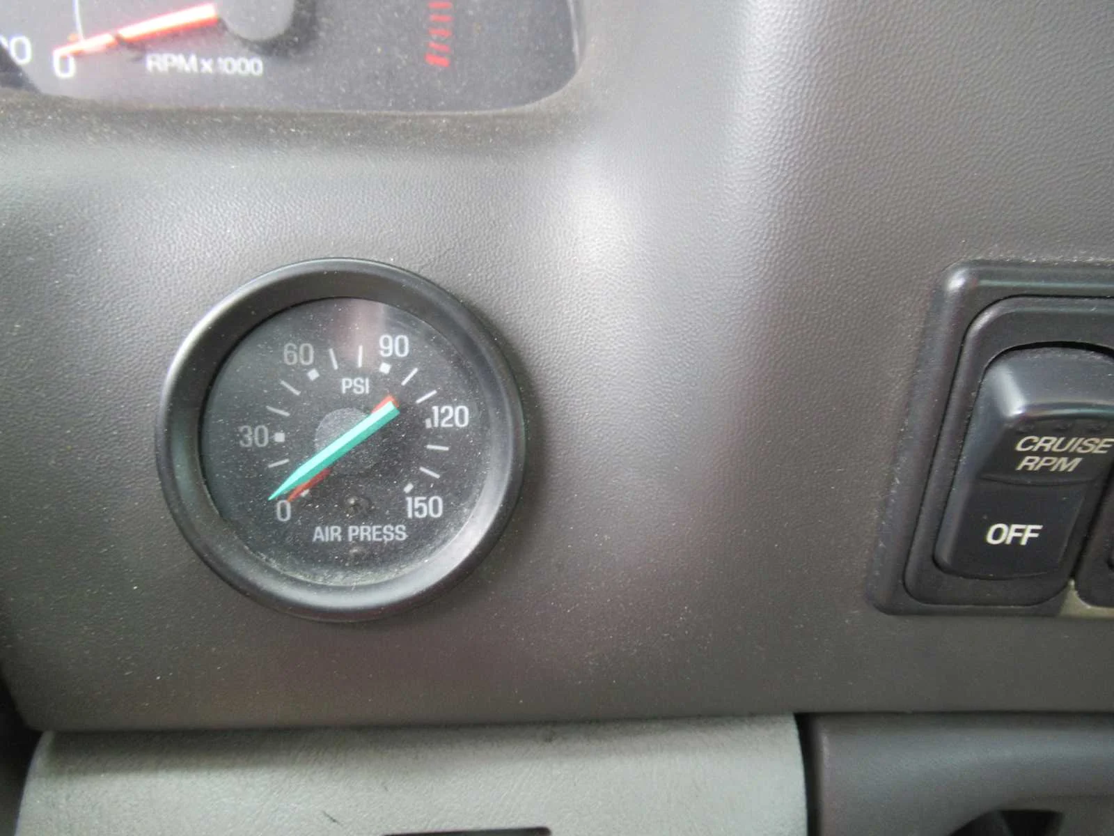 Used 2003 Oxford White Ford XL image 21