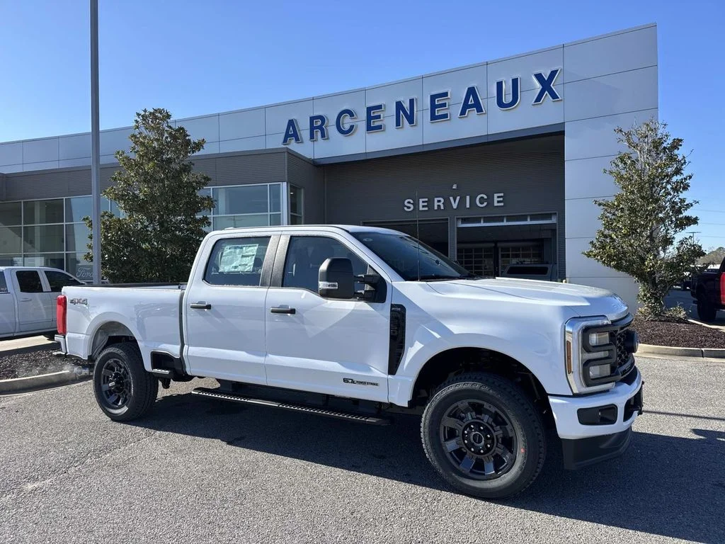 2026 Ford F-250 XL 4x4 Crew Cab 6-3/4' Box's photo