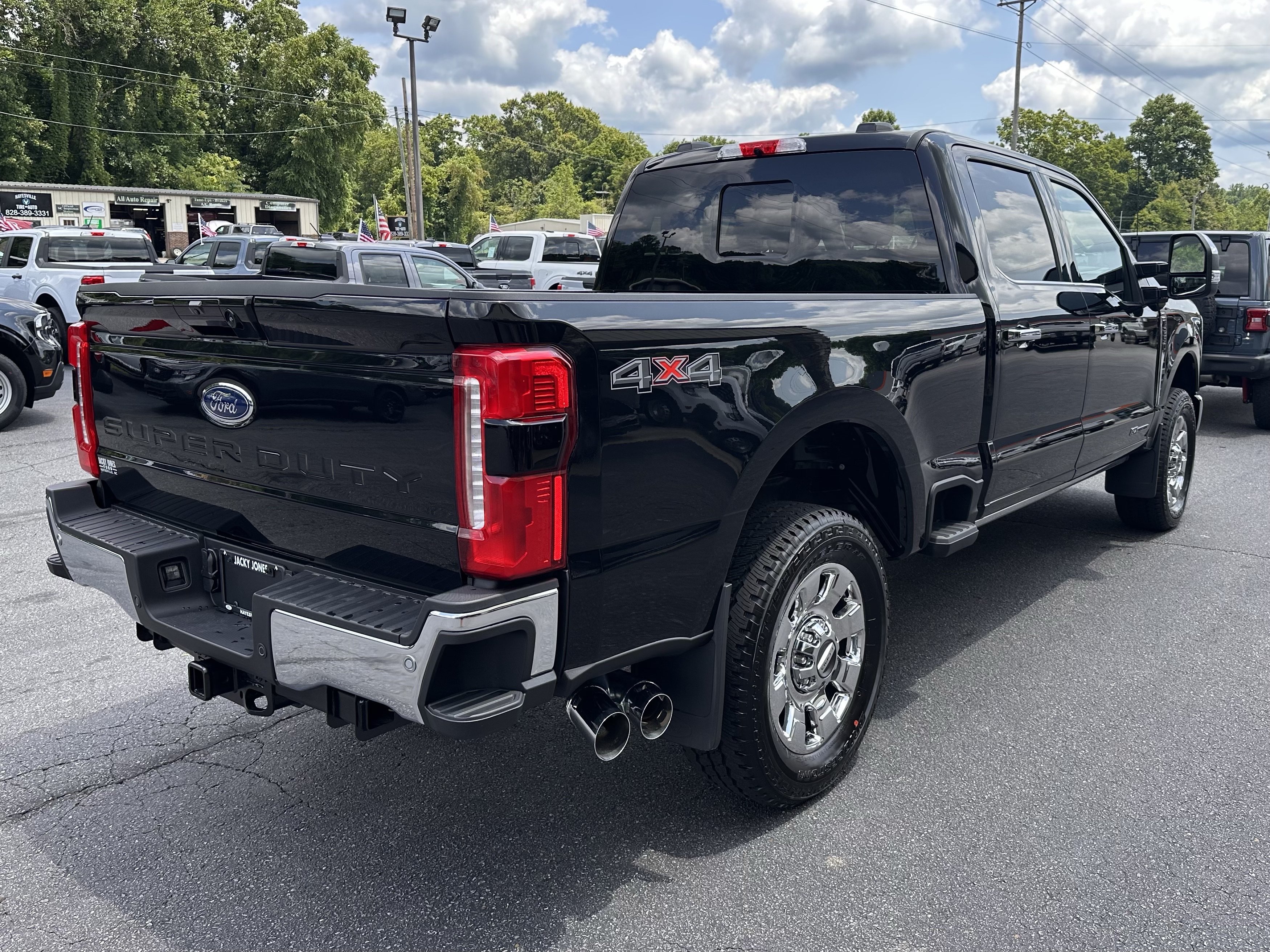 Used 2026 Agate Black Metallic Ford LARIAT image 6