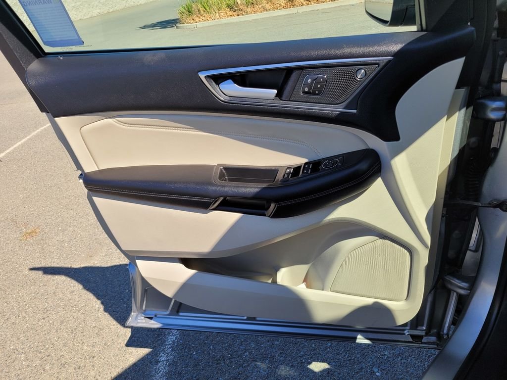 Used 2021 Silver Ford Titanium image 27
