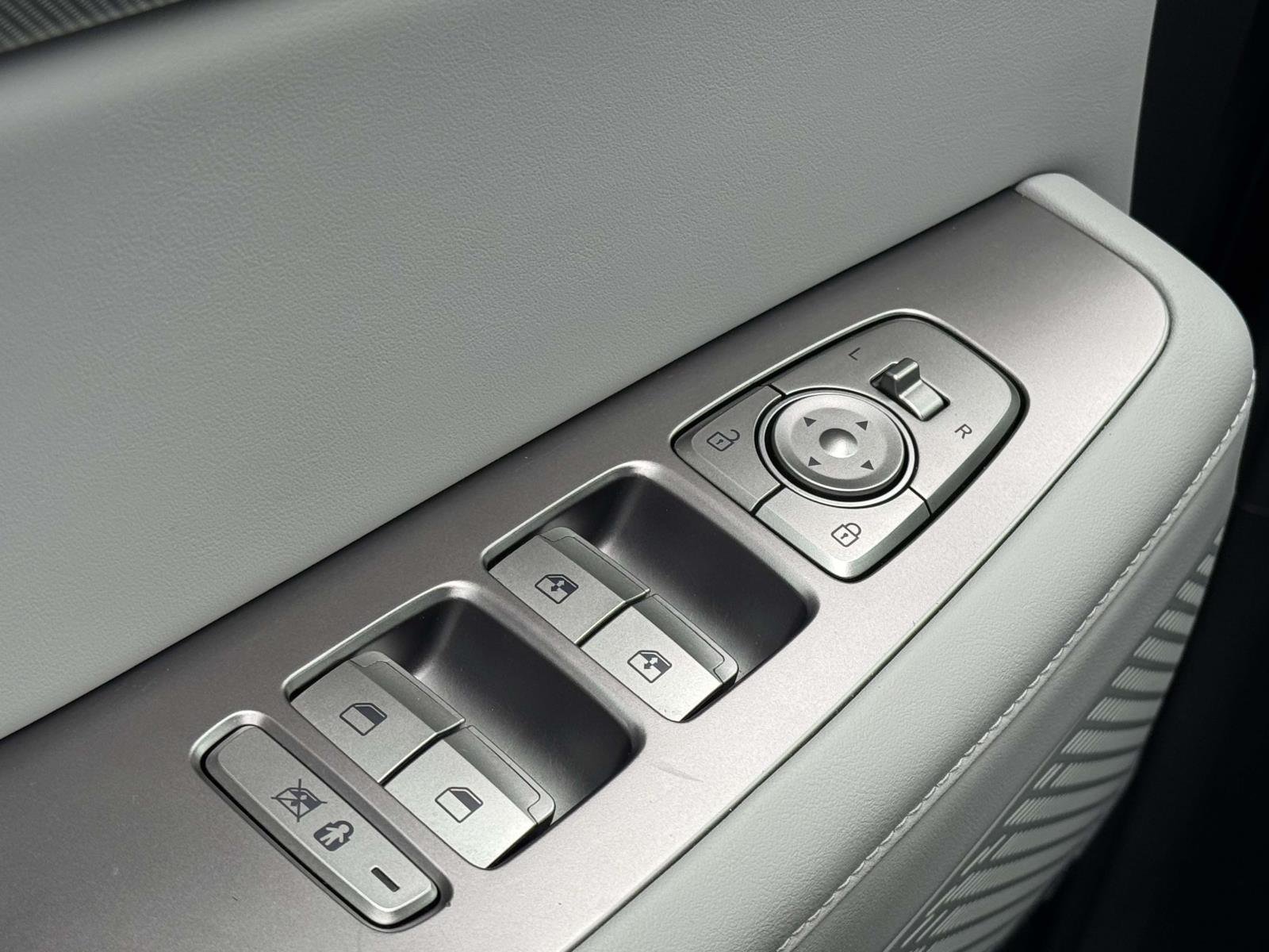 Certified Used 2024 White Hyundai SEL image 16