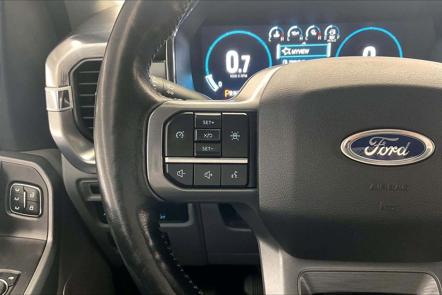 Used 2021 Oxford White Ford Lariat image 20