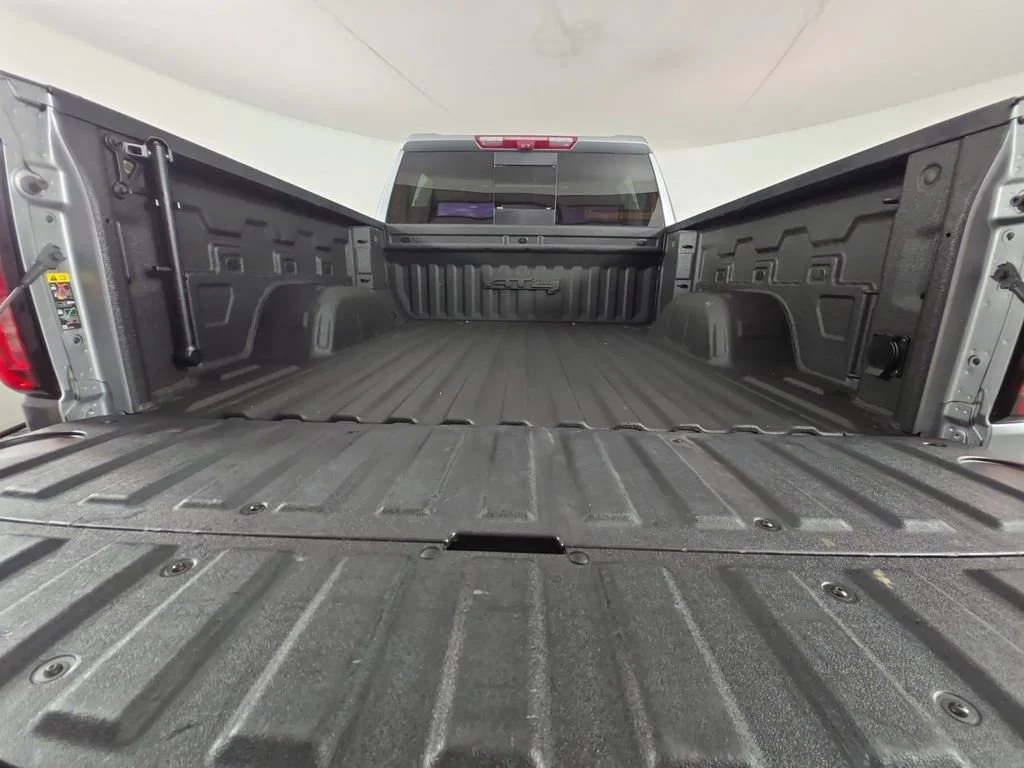 Used 2023 Sterling Metallic GMC AT4 image 16