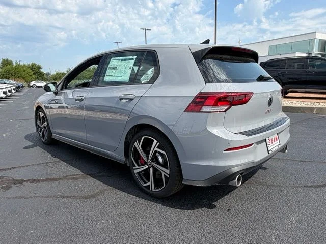 New 2026 Moonstone Gray Volkswagen 2.0T SE image 5