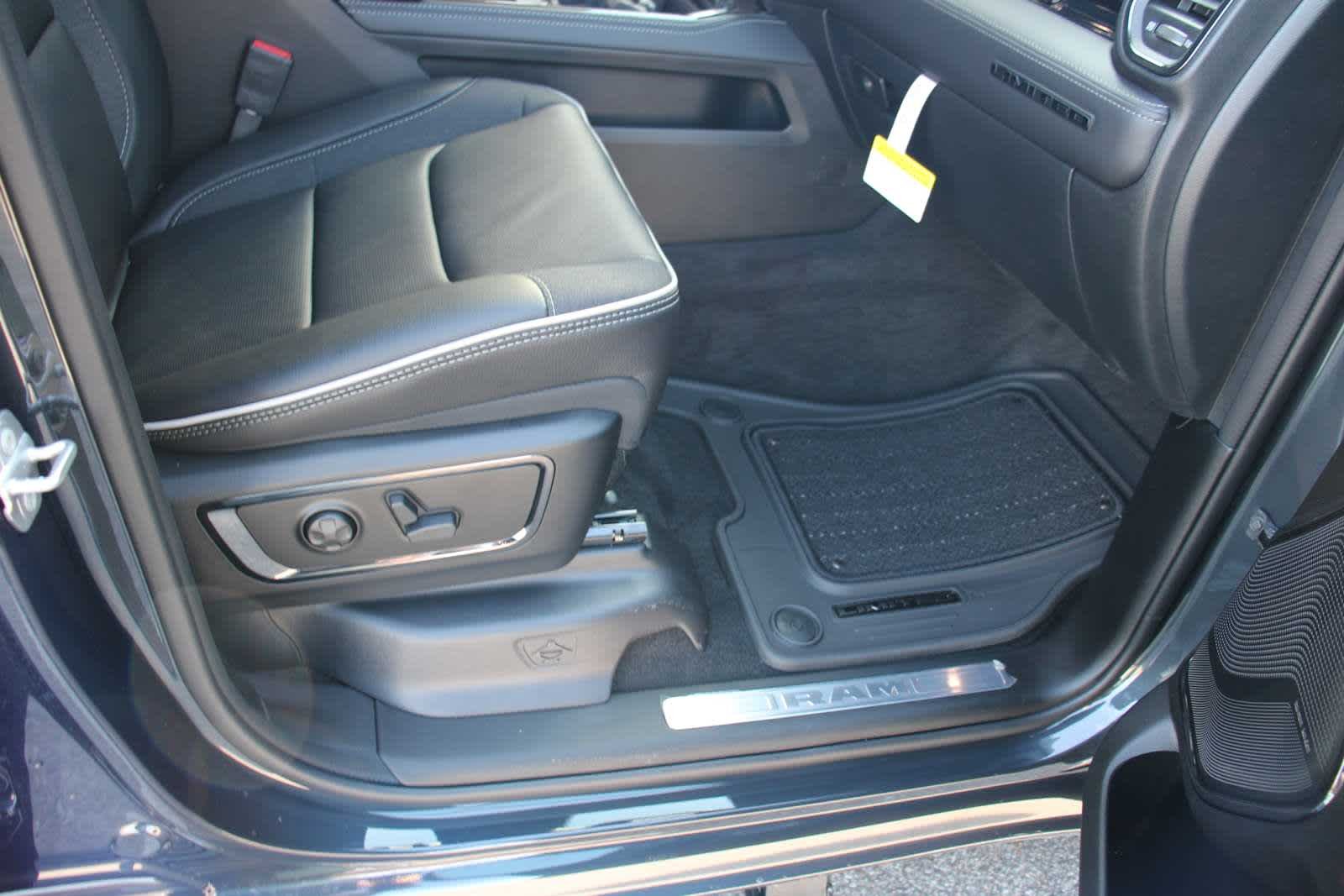2025 RAM 1500 Limited - Photo 47