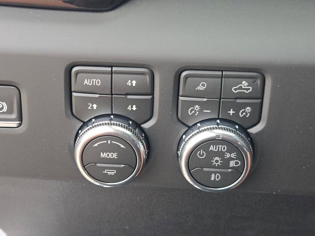 New 2026 Glacier White Tricoat GMC Denali image 31