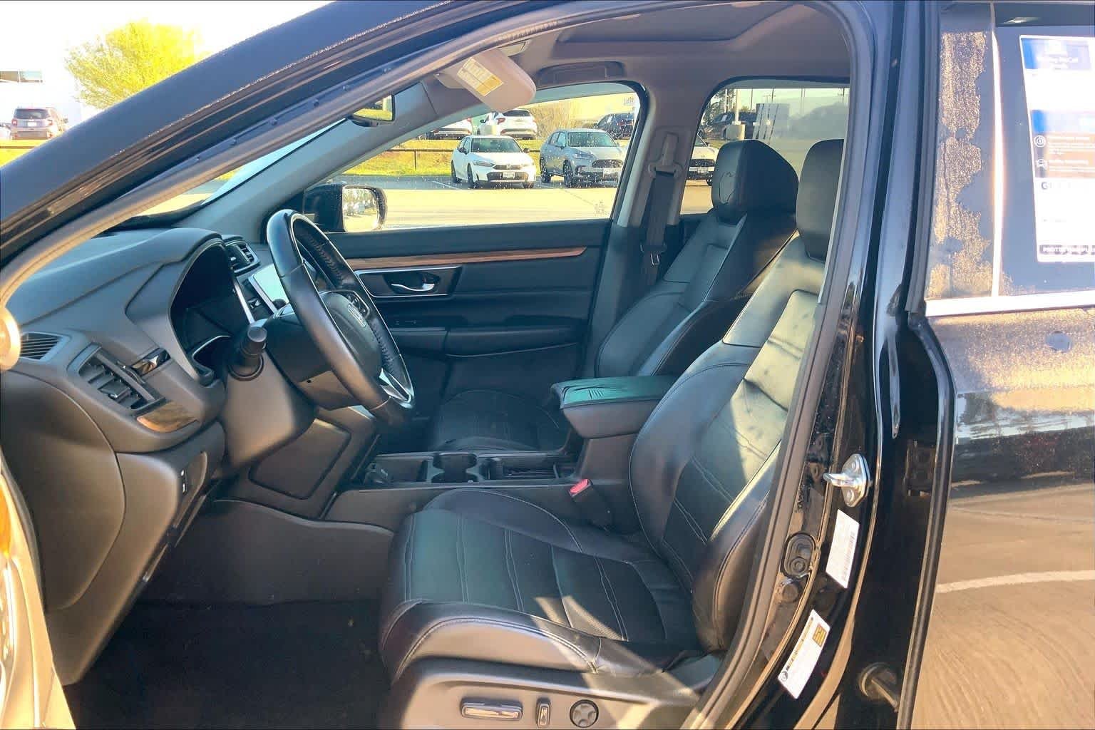 Used 2018 Crystal Black Pearl Honda EX-L image 8