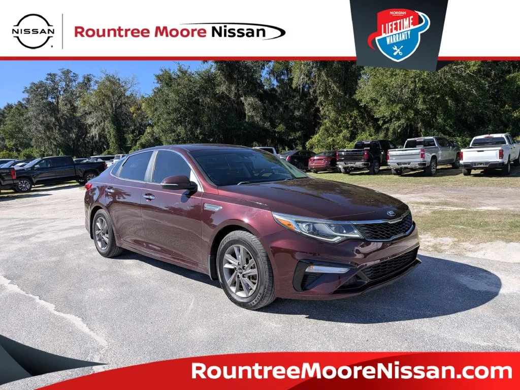 Used 2020 Purple Kia LX image 1