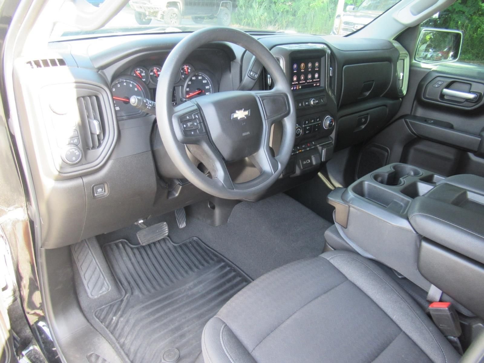 Used 2022 Black Chevrolet Custom image 17