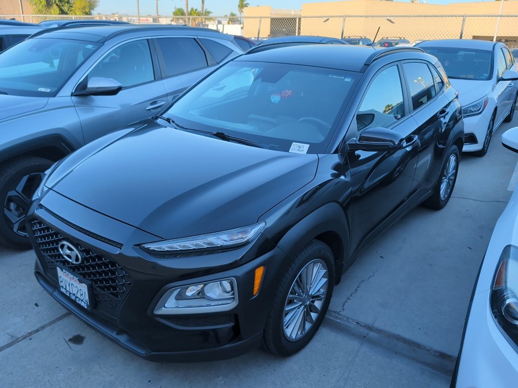 Used 2021 Black Hyundai SEL image 2