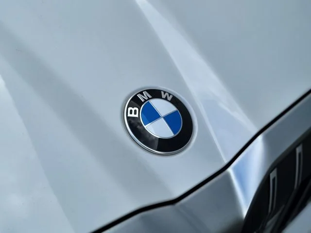 Used 2025 White Metallic BMW 530i image 41