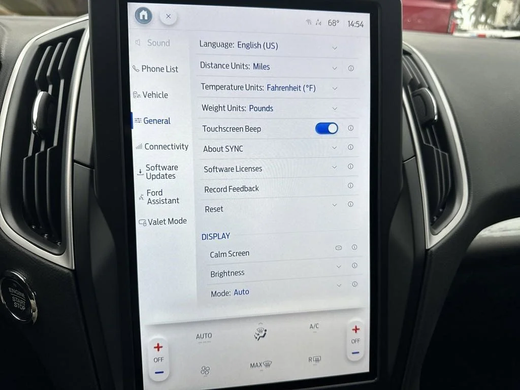 New 2024 Black Ford SE image 20