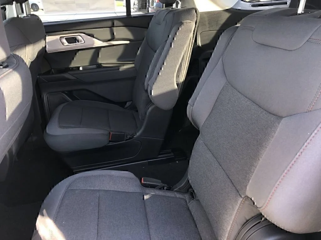 2026 Ford Explorer Active - Photo 18