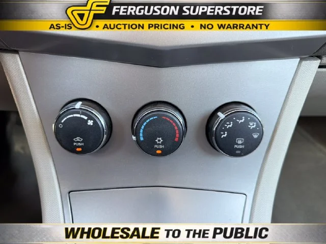 Used 2009 Beige Chrysler Touring image 13