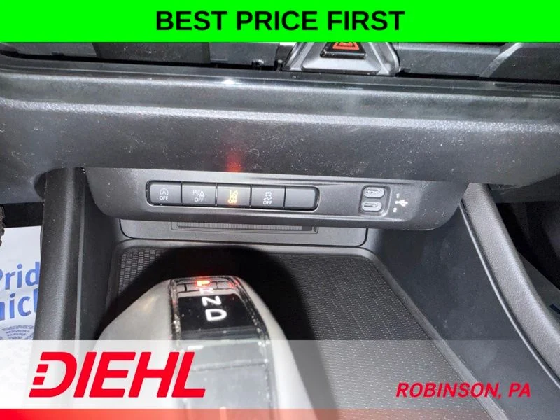 New 2026 Diamond Black Crystal Pearlcoat Dodge R/T image 30