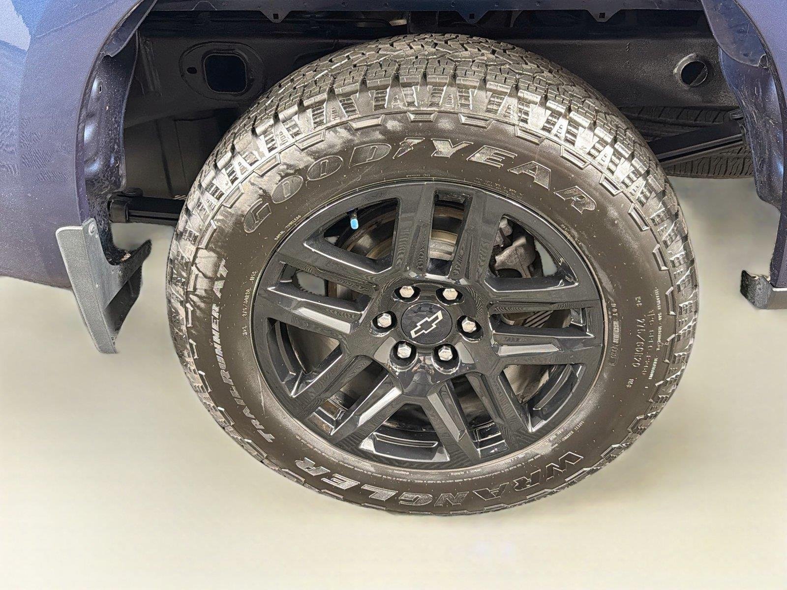 Used 2022 NORTHSKY BLUE METALLIC Chevrolet Custom image 35