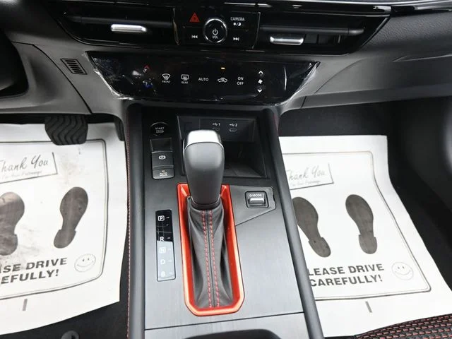 New 2026 Aspen White TriCoat / Super Black Two-tone Nissan SR image 24