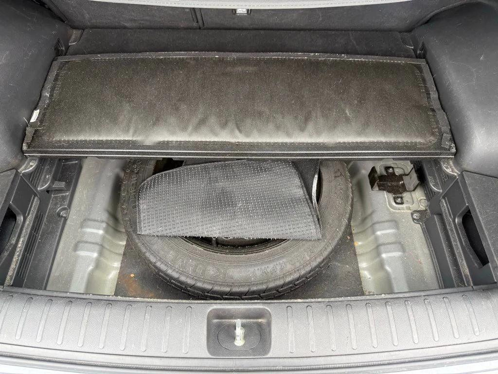 Used 2019 Gray Hyundai SEL image 38