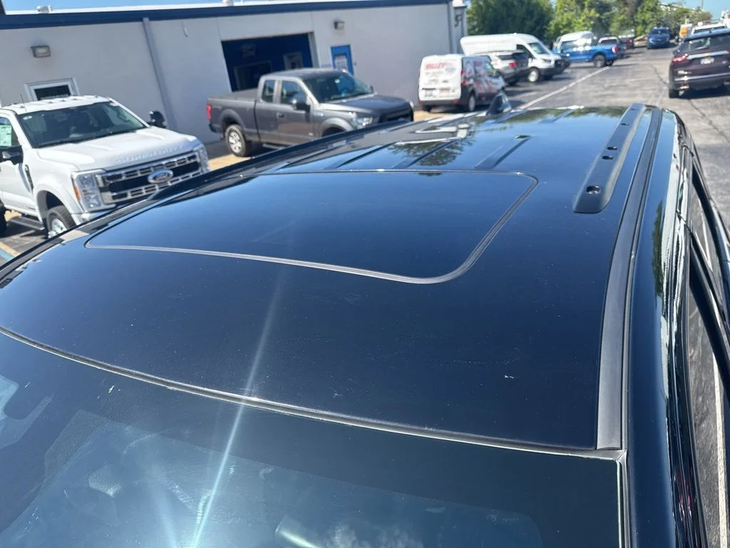 Certified Used 2019 Diamond Black Jeep Altitude image 48