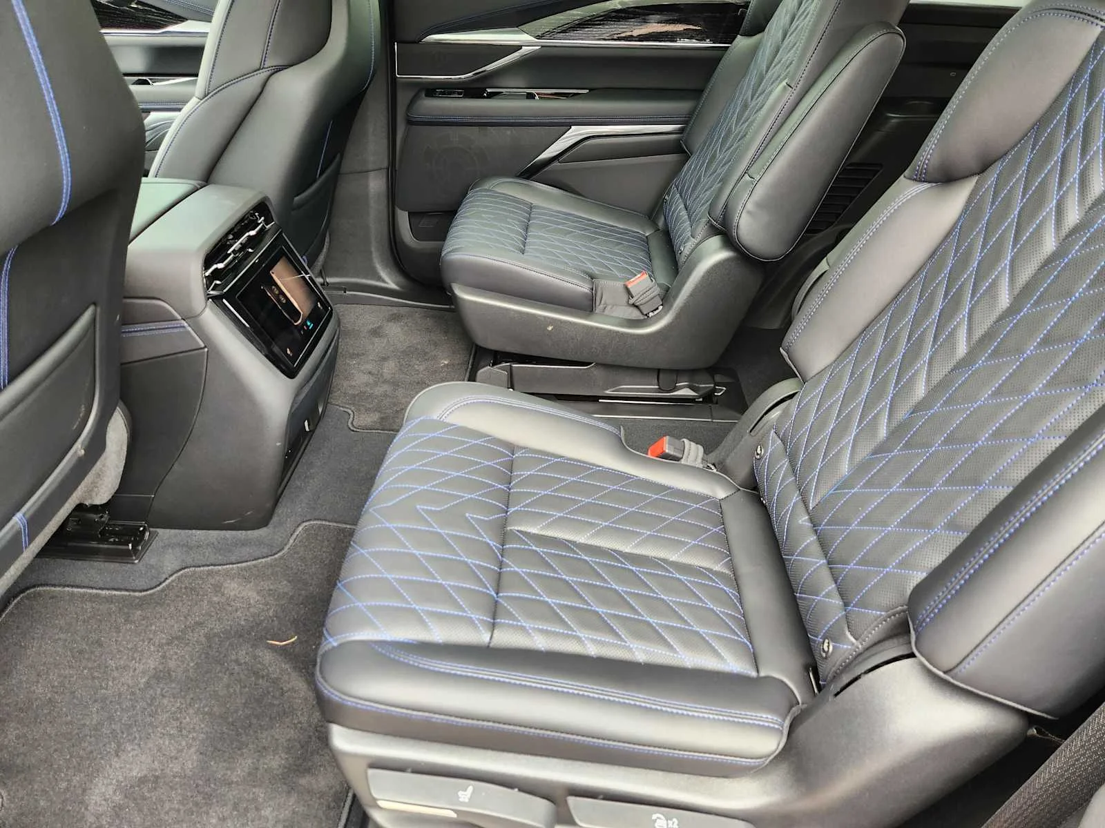 2026 Cadillac Escalade IQ Luxury - Photo 19
