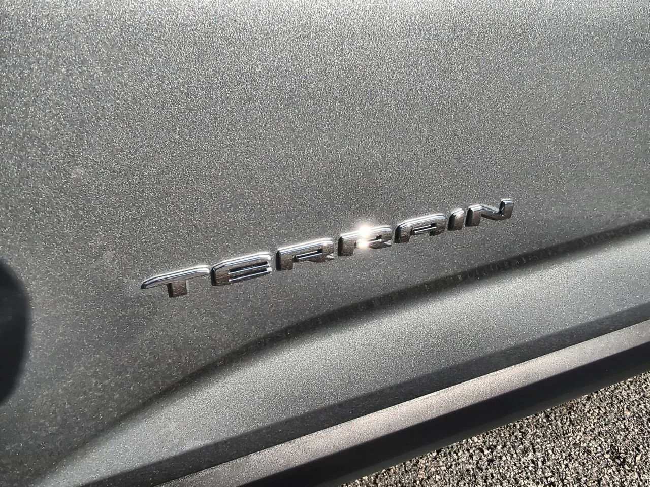 New 2026 Sterling Metallic GMC Elevation image 31