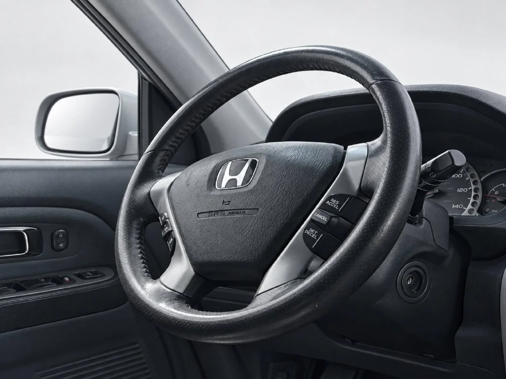 Used 2004 Silver Honda EX-L image 27
