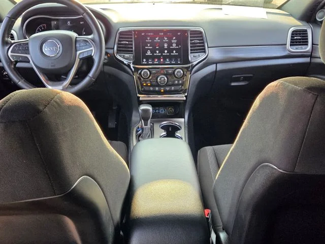 Used 2022 Black Jeep Laredo E image 9