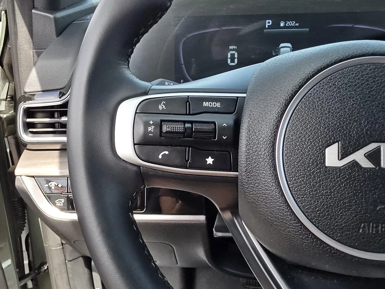 Used 2024 Jungle Green Kia X-Line image 12