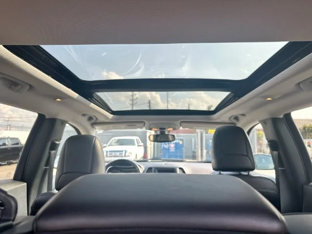 Used 2020 Black Jeep Latitude Plus image 24