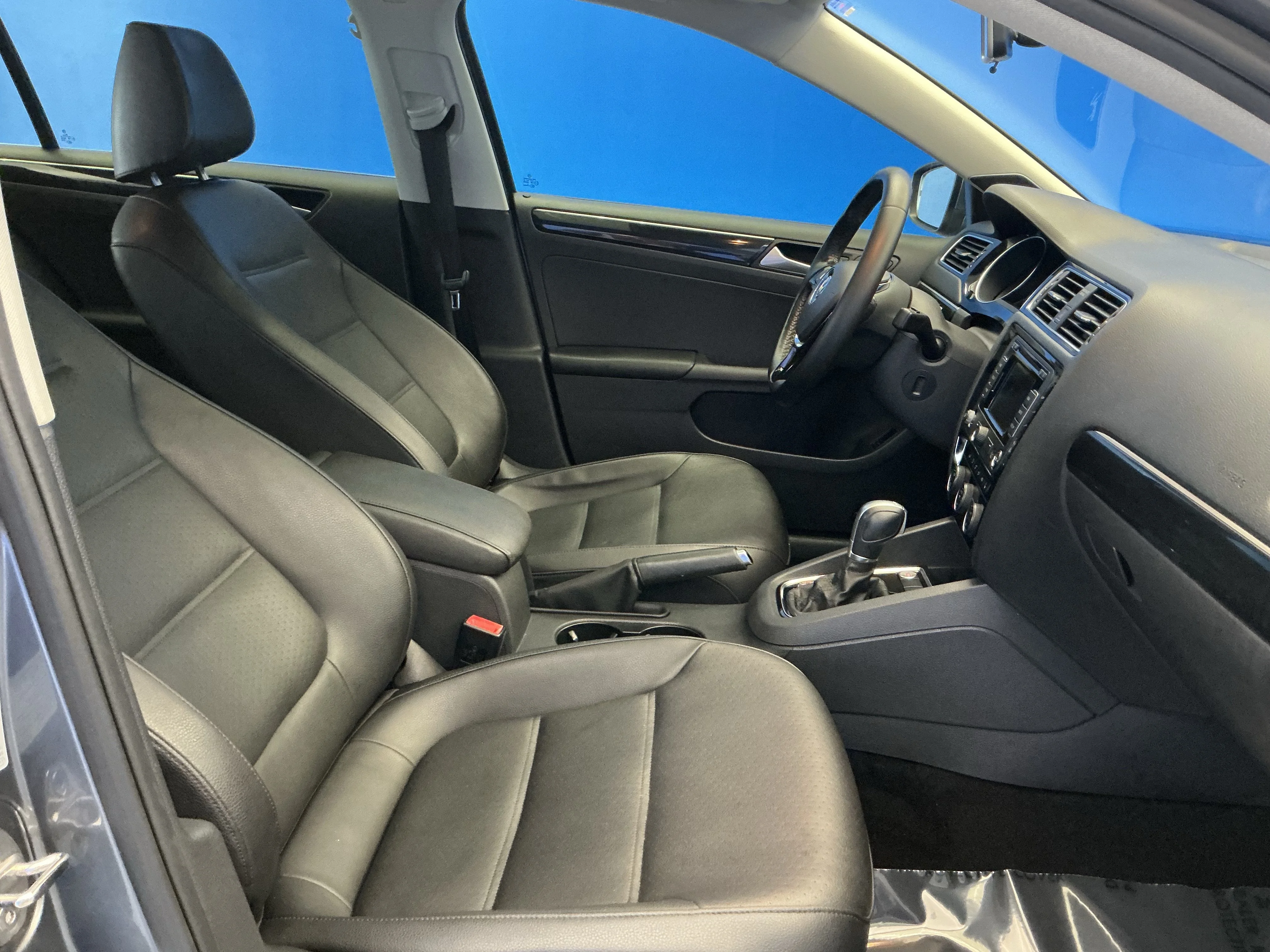 Used 2015 Platinum Gray Metallic Volkswagen 2.0L TDI SEL image 23
