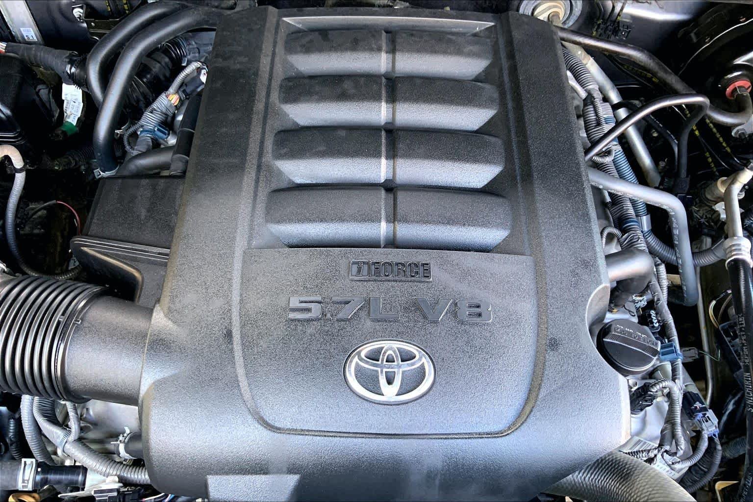 Used 2019 Magnetic Gray Metallic Toyota SR5 image 32