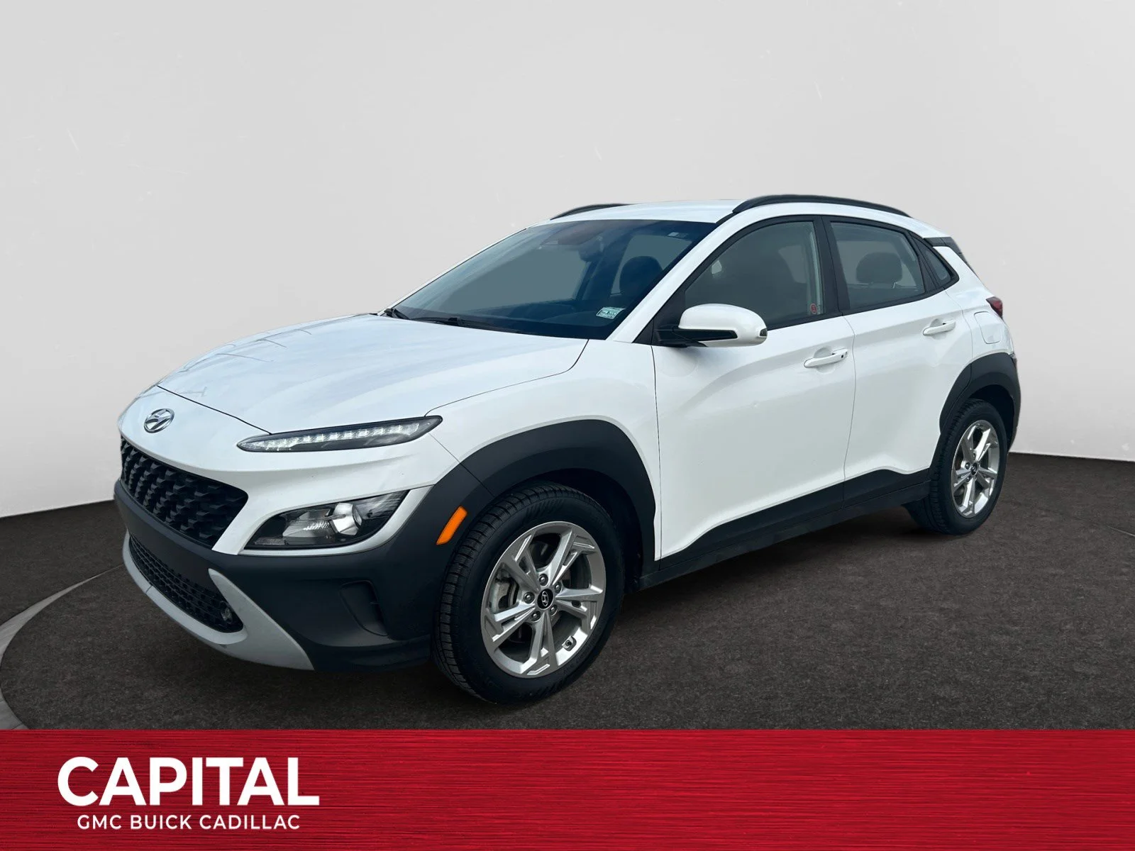Used 2022 White Hyundai Preferred AWD image 1