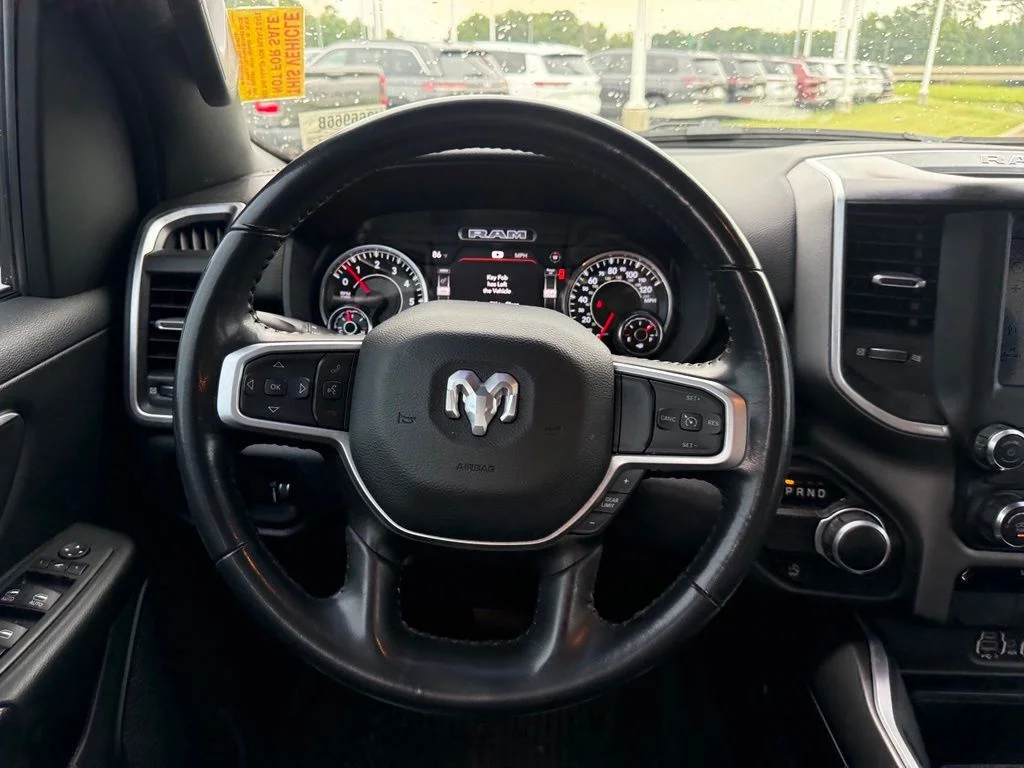 Used 2022 White Ram Big Horn/Lone Star image 11