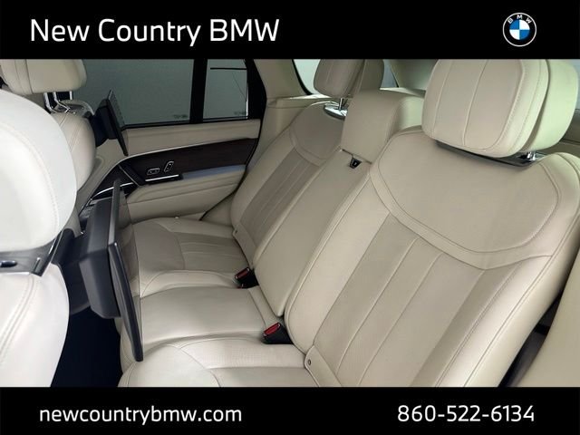 Used 2023  Land Rover Autobiography image 18