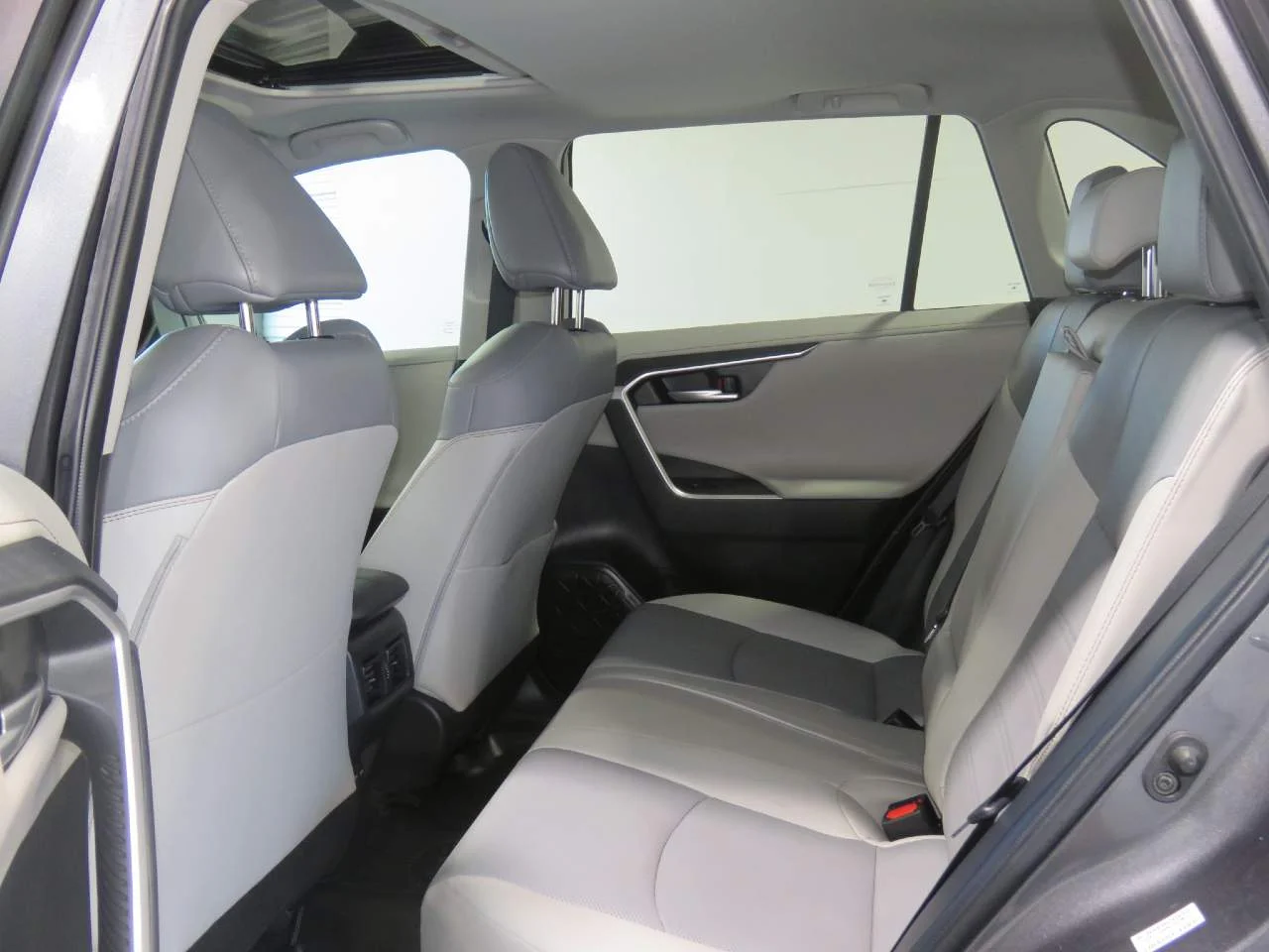 Used 2024 Magnetic Gray Metallic Toyota Limited image 14