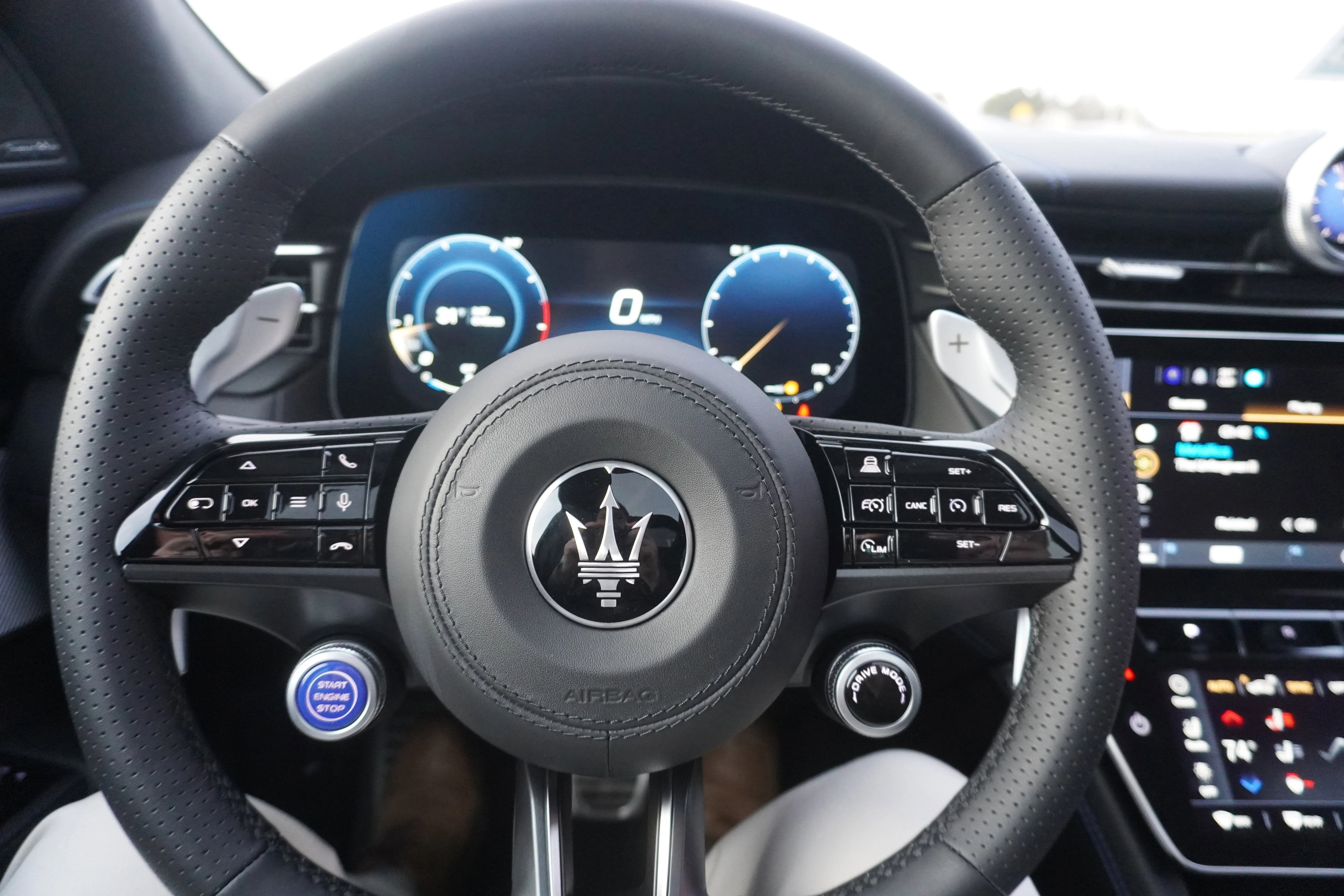 New 2025 NIGHT INTERACT Maserati Modena image 20