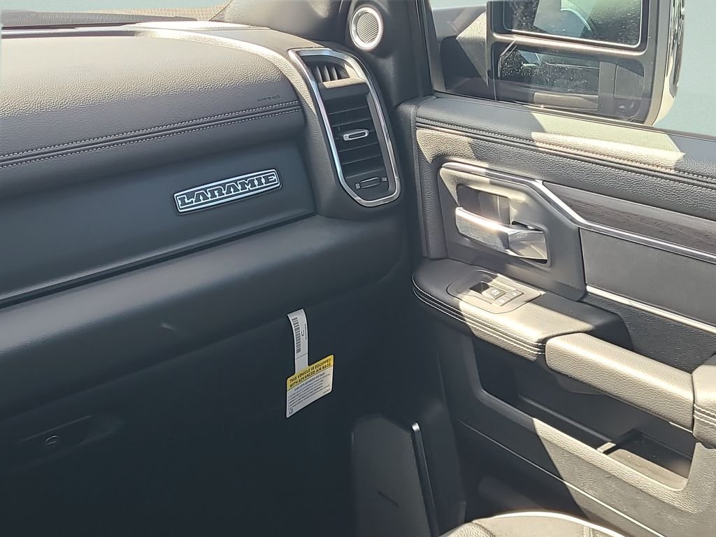 2026 RAM 2500 Laramie - Photo 13