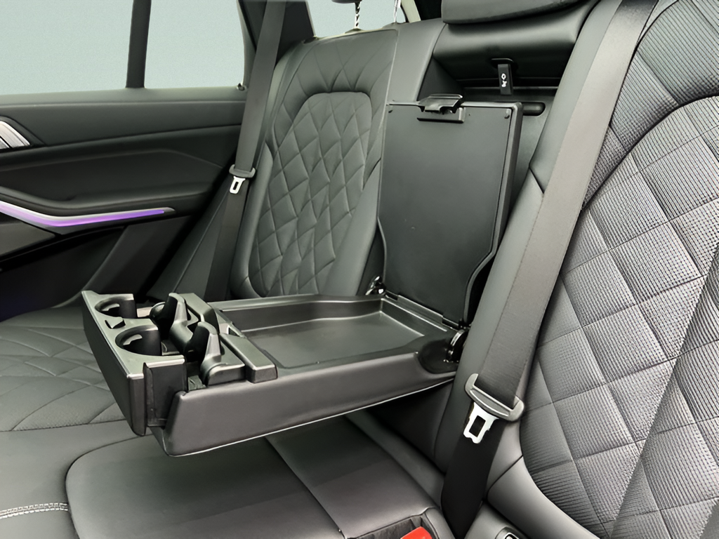 Used 2026 Gray Metallic BMW xDrive40i image 44