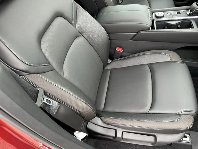 New 2026 Scarlet Ember Tintcoat Nissan SL image 27