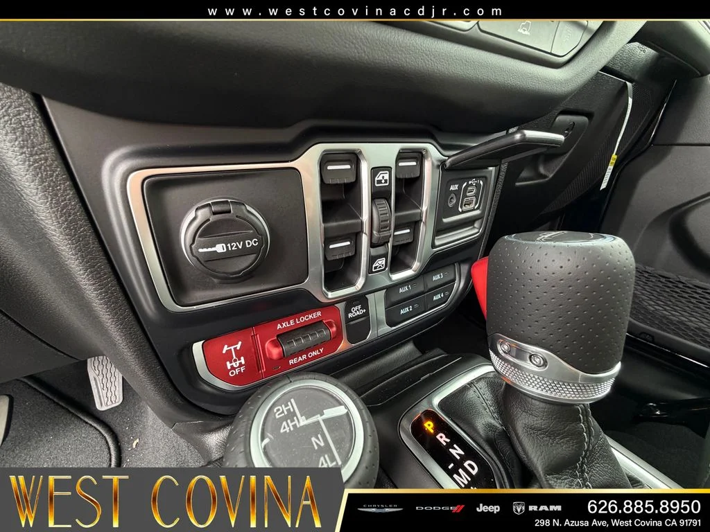 New 2026 Black Clearcoat Jeep Mojave image 22