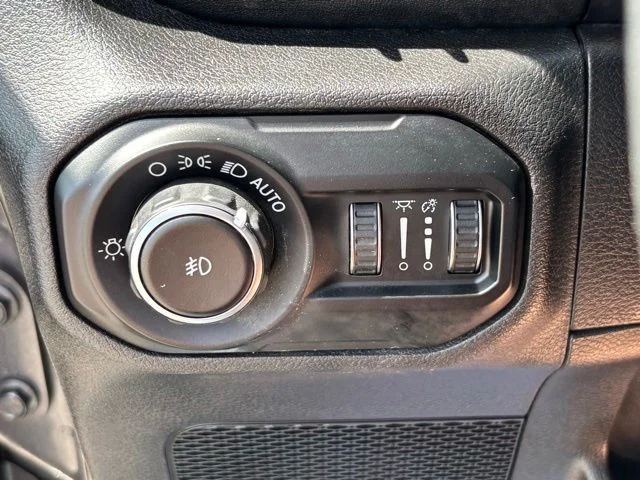 Used 2018 Gray Jeep Unlimited Moab image 32