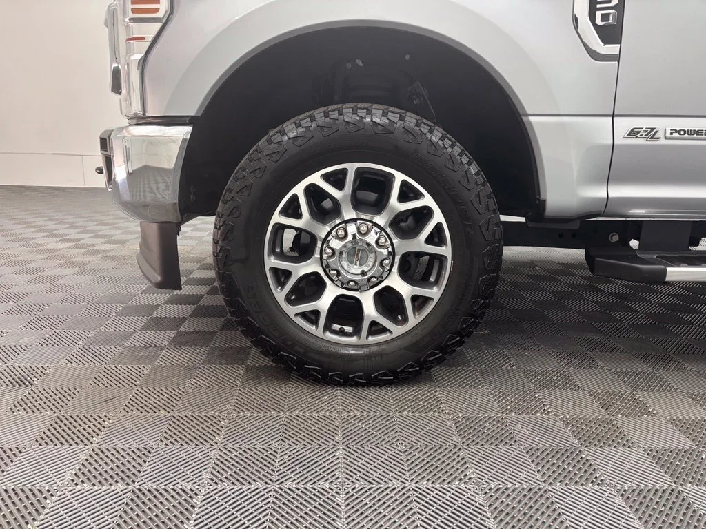 Used 2022 Silver Ford Lariat image 13