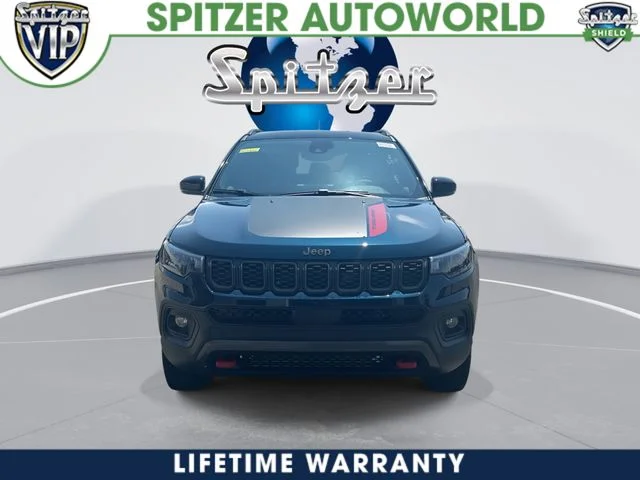 New 2026 Fathom Blue Pearl-Coat Exterior Paint Jeep Trailhawk image 3