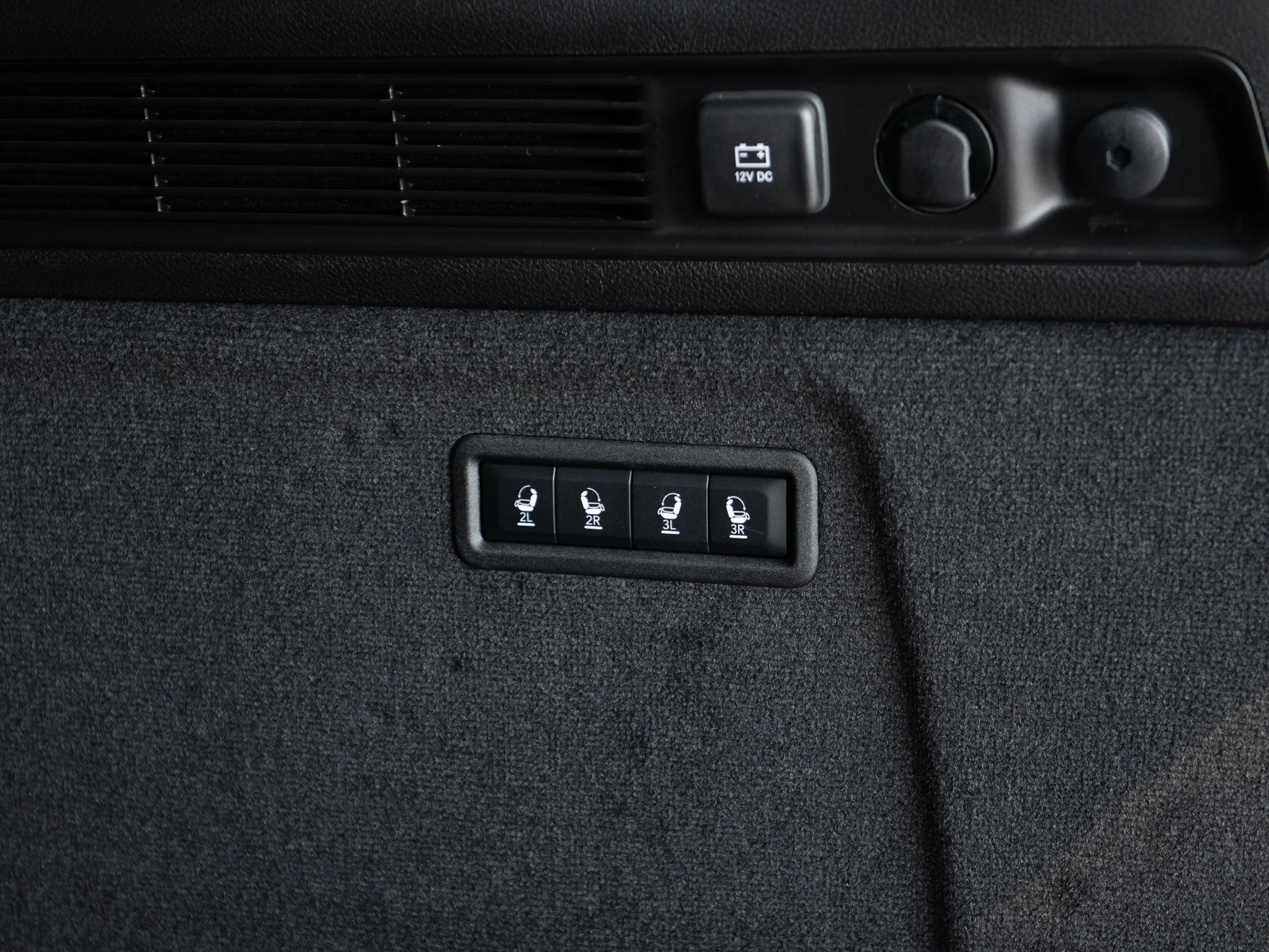 New 2026 White Jeep Summit Obsidian* image 30
