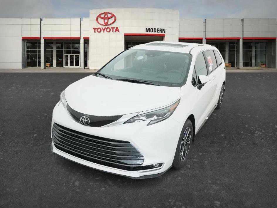 New 2026 Wind Chill Pearl Toyota Platinum image 20