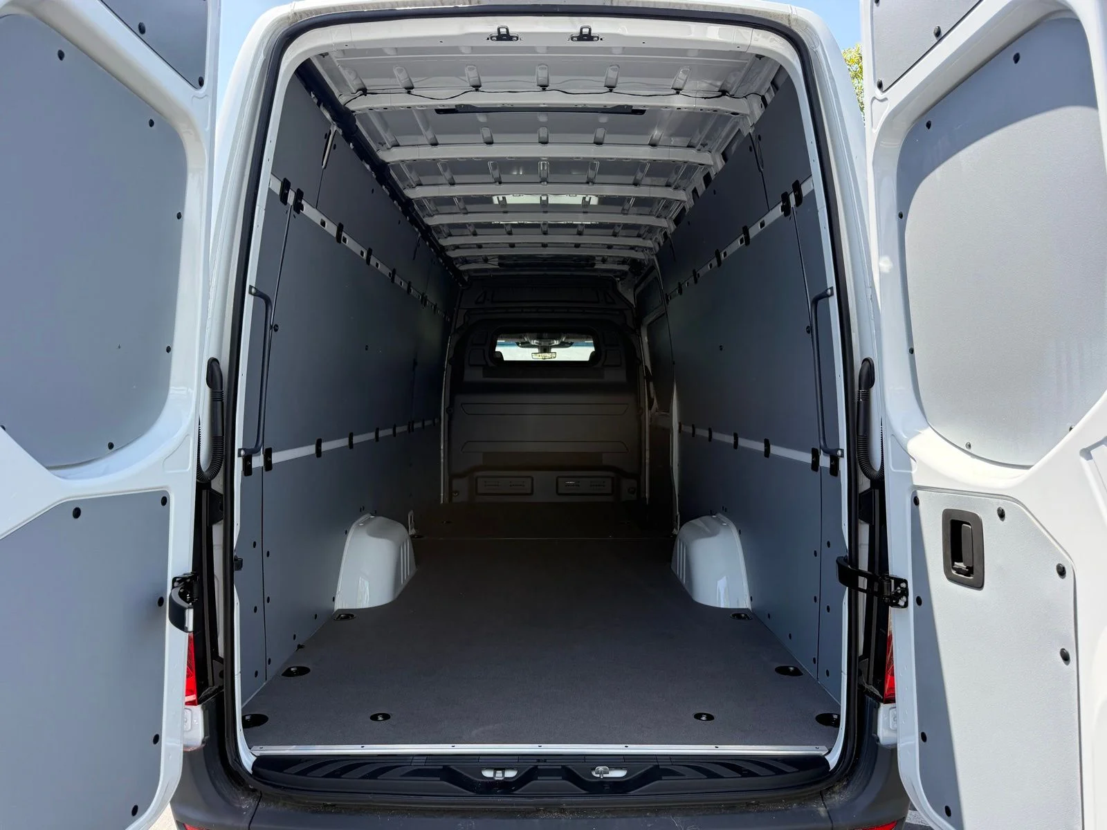 2025 Mercedes-Benz Sprinter Cargo Van Base - Photo 17