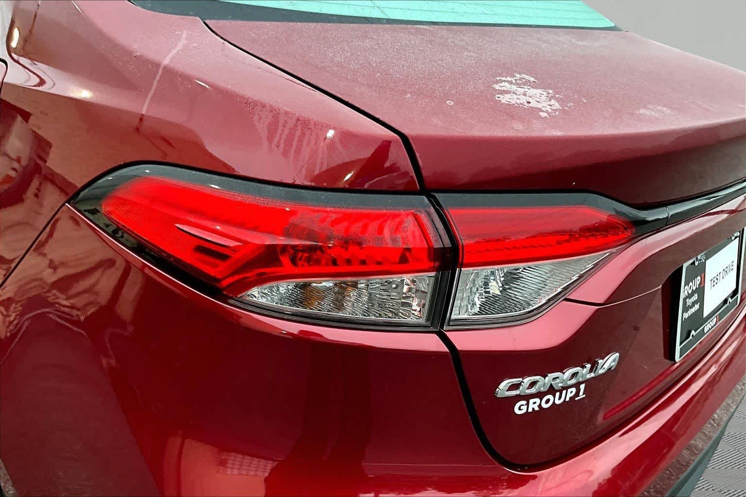 Used 2025 Ruby Flare Pearl Toyota LE image 29