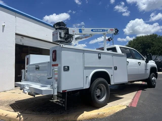 New 2025 Summit White Chevrolet Work Truck image 16
